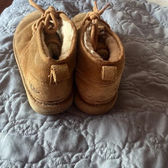 Brown - Picture 2 of 5